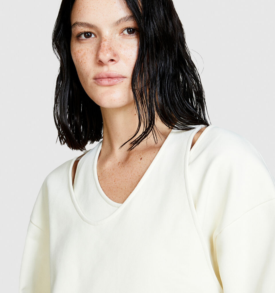 Off-the-shoulder sweatshirt - Pullover Sweatshirts - Creamy White | Sisley image number 5